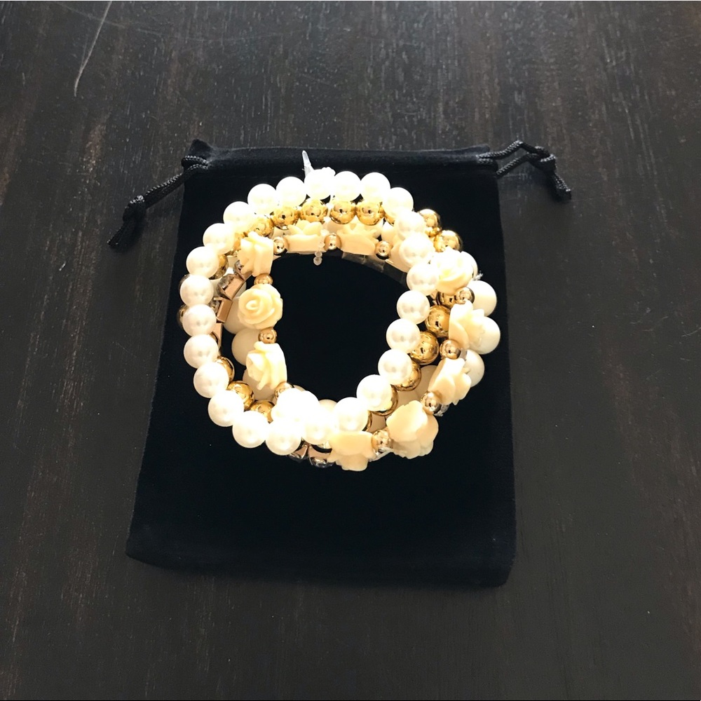 NEW Rose & Pearl Bracelet Set White/Cream